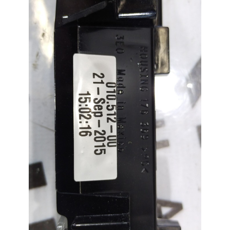 Повторитель стоп сигнала (оптика) Volkswagen Passat B8 2016 1.8 3e0176369