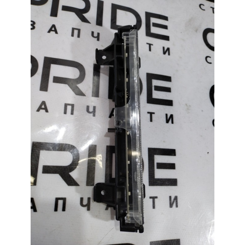 Повторитель стоп сигнала (оптика) Volkswagen Jetta MK6 2011 2.5 3e0176369