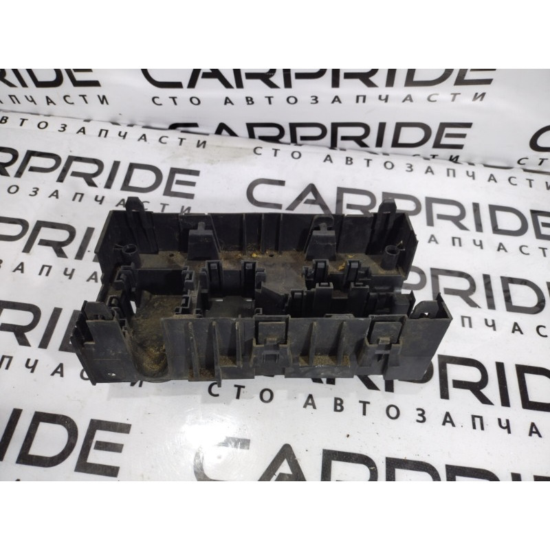 Кронштейн блока предохранителей (кузов и элементы) Dodge Journey SXT 2014 3.6 68079356ab