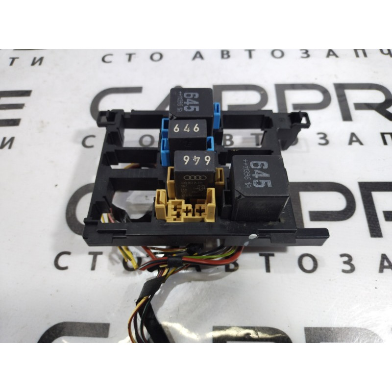 Блок реле (закрытая категория) Not specified Not specified 7n0937503