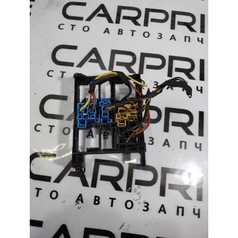 Блок реле (закрытая категория) Not specified Not specified 7n0937503