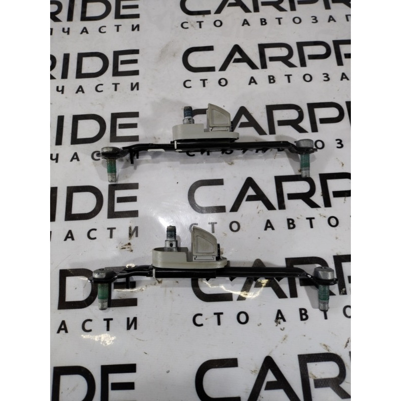 Кронштейн ремня безопасности (салон) Jeep Compass MP 2018 2.4 5la64ps4ab