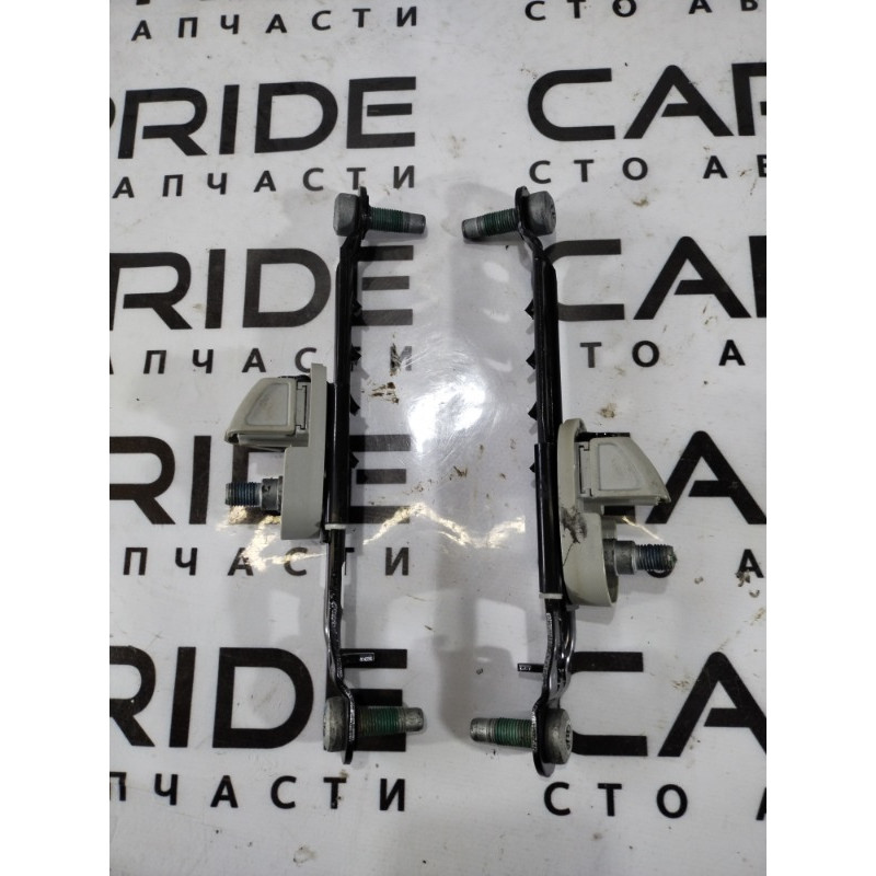 Кронштейн ремня безопасности (салон) Jeep Compass MP 2018 2.4 5la64ps4ab