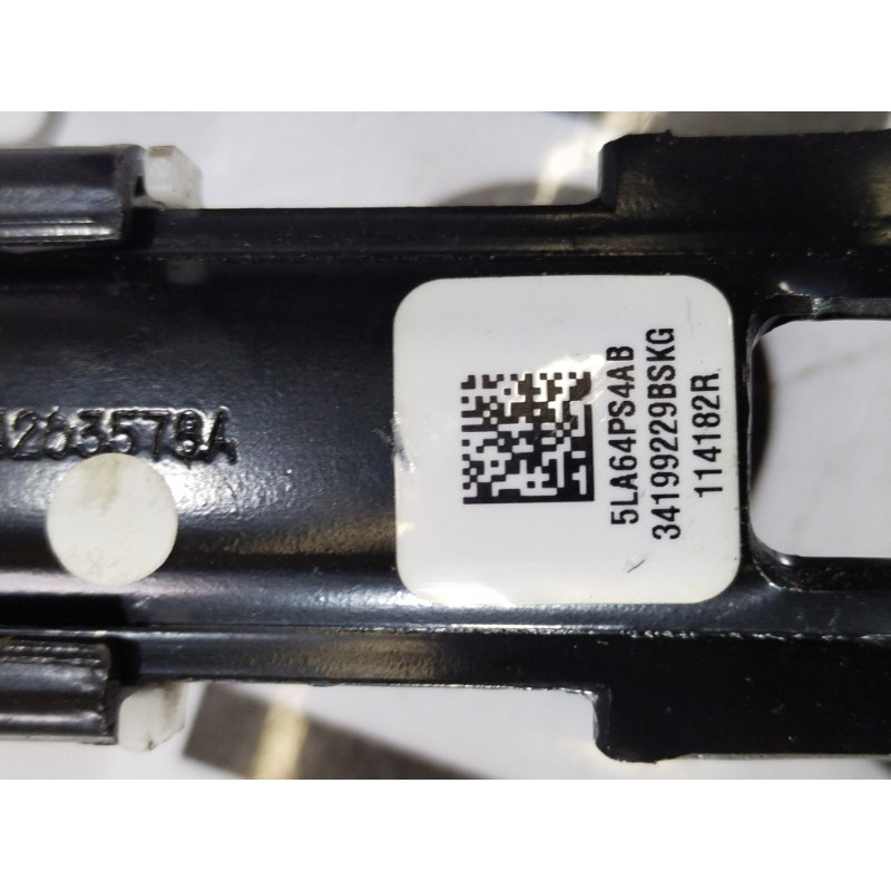 Кронштейн ремня безопасности (салон) Jeep Compass MP 2018 2.4 5la64ps4ab