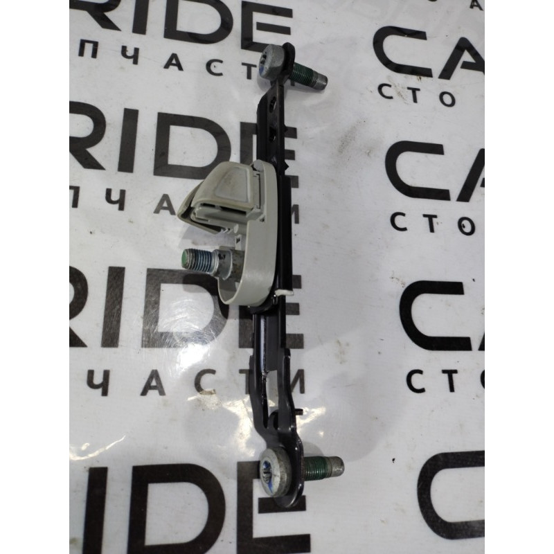 Кронштейн ремня безопасности (салон) Jeep Compass MP 2018 2.4 5la64ps4ab