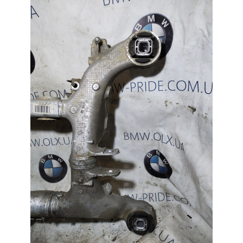 Подрамник (подвеска) BMW 5-series F10 2011 N63B44 33316799103