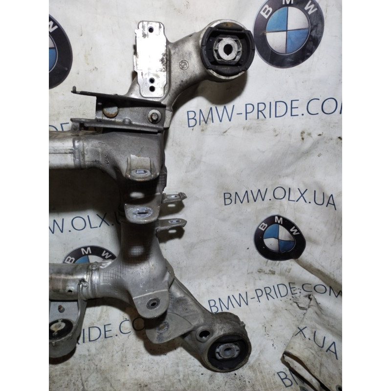 Подрамник (подвеска) BMW 5-series F10 2011 N63B44 33316799103