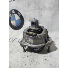 Подушка двигателя