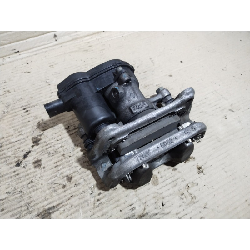 Суппорт тормозной (тормозная система) Jeep Compass MP 2018 2.4 68338709AA