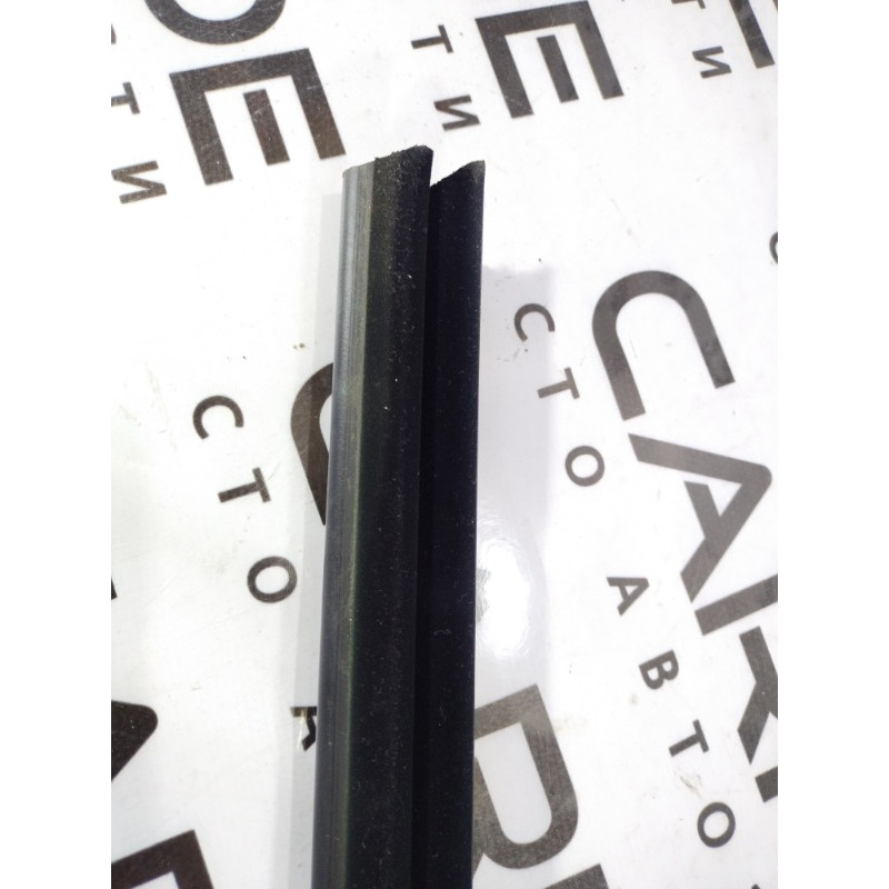 Молдинг стекла внутренний (наружные элементы кузова) BMW 5-series F10 2011 N63B44 51357182289