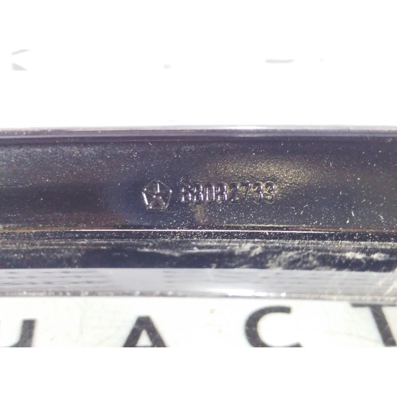 Накладка двери боковая (кузов и элементы) Dodge Dart PF 2014 2.4 68082733AF