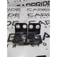 Петля двери