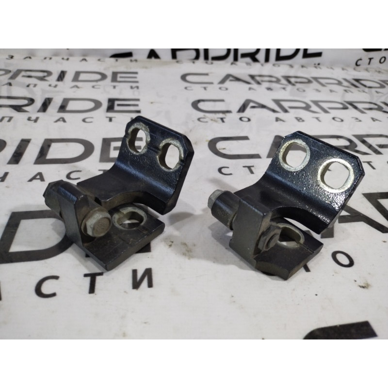 Петля двери (кузов и элементы) Dodge Dart PF 2014 2.4 68082433AE