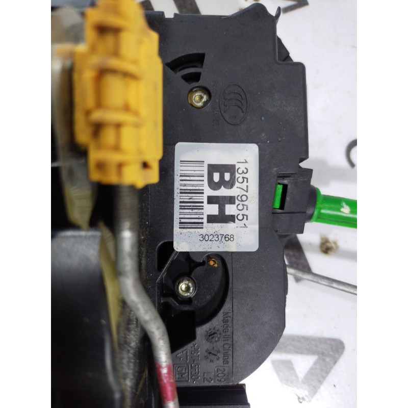 Замок двери (кузов и элементы) CHEVROLET Volt 1 2012 1.4 13579551