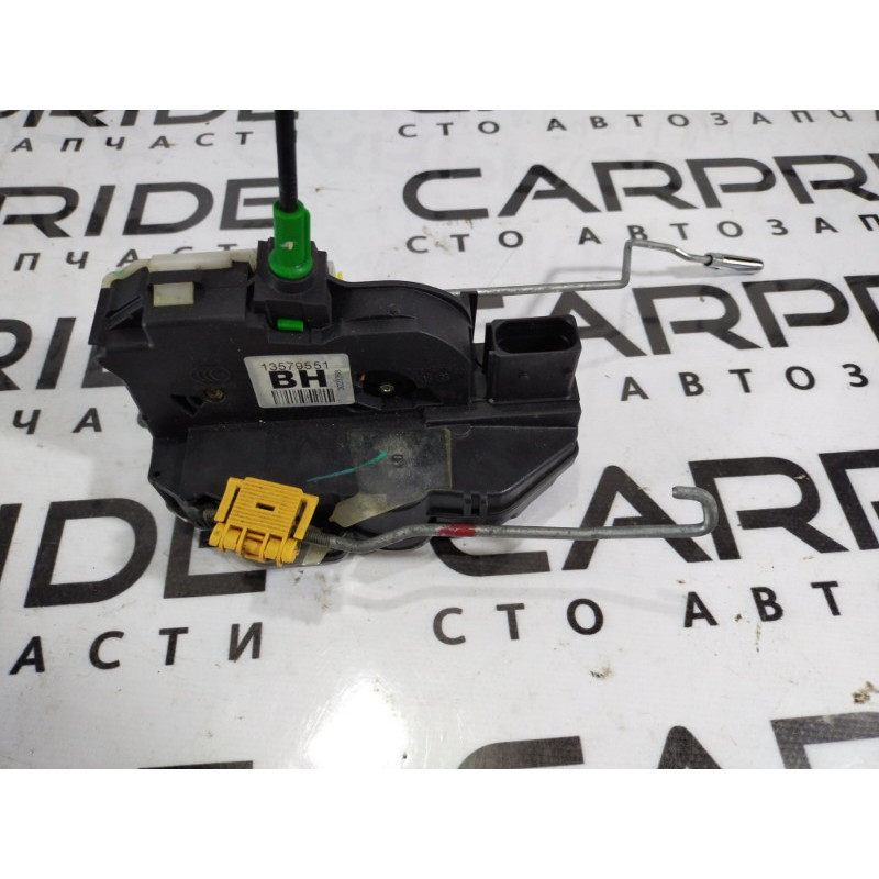 Замок двери (кузов и элементы) CHEVROLET Volt 1 2012 1.4 13579551