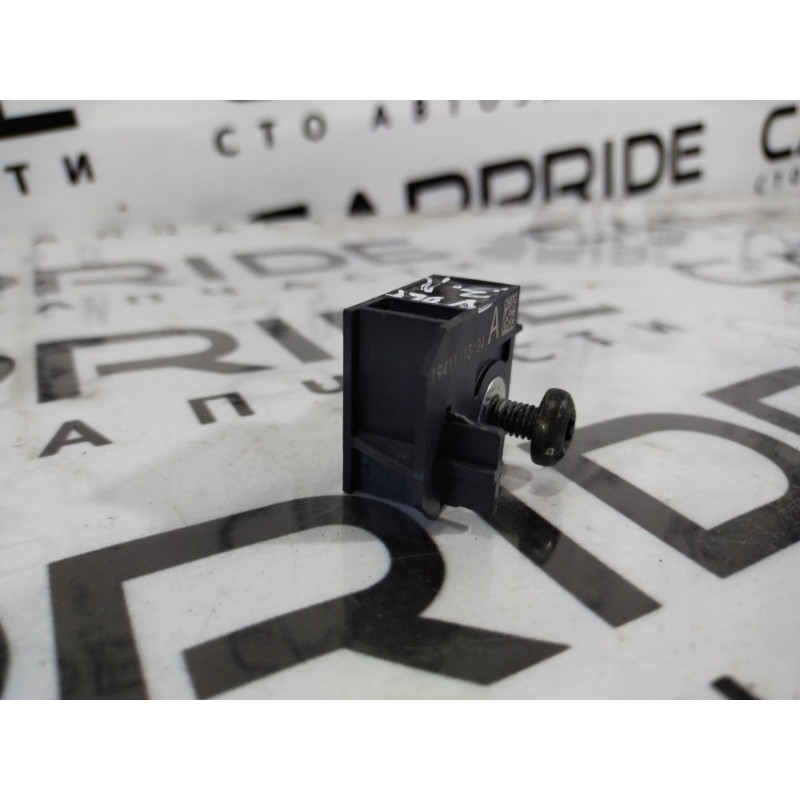 Датчик удара (электрика / датчики) CHEVROLET Volt 1 2012 1.4 13574936