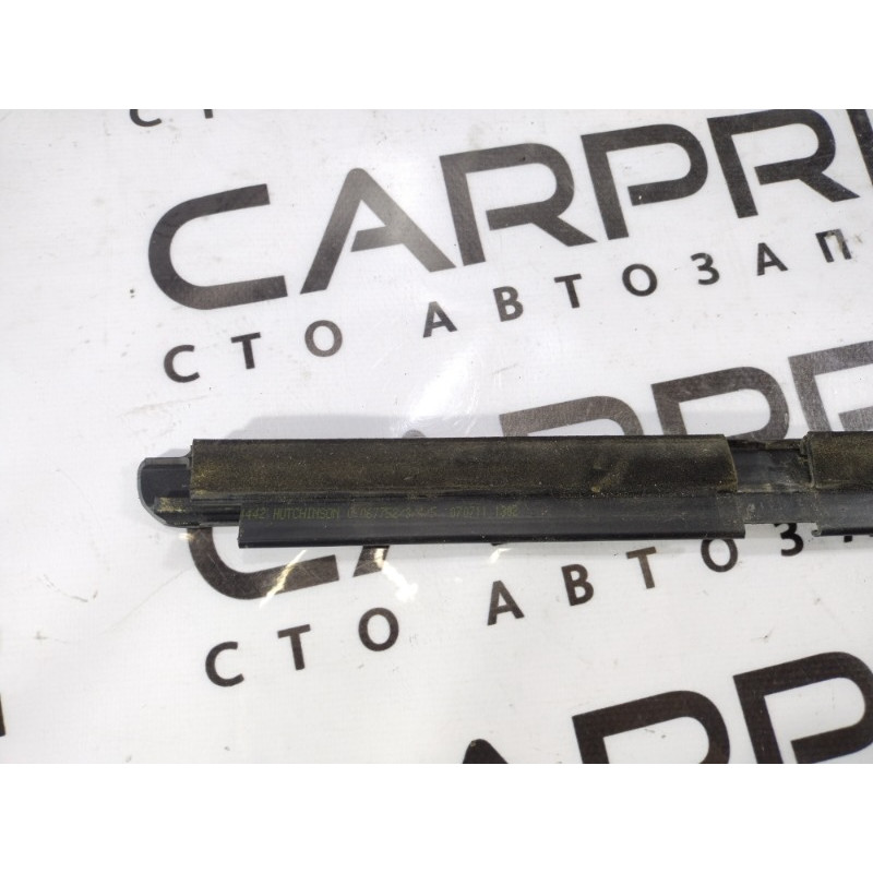 Уплотнитель проема двери (кузов и элементы) Jeep Patriot MK74 2012 2.4 5067753AE