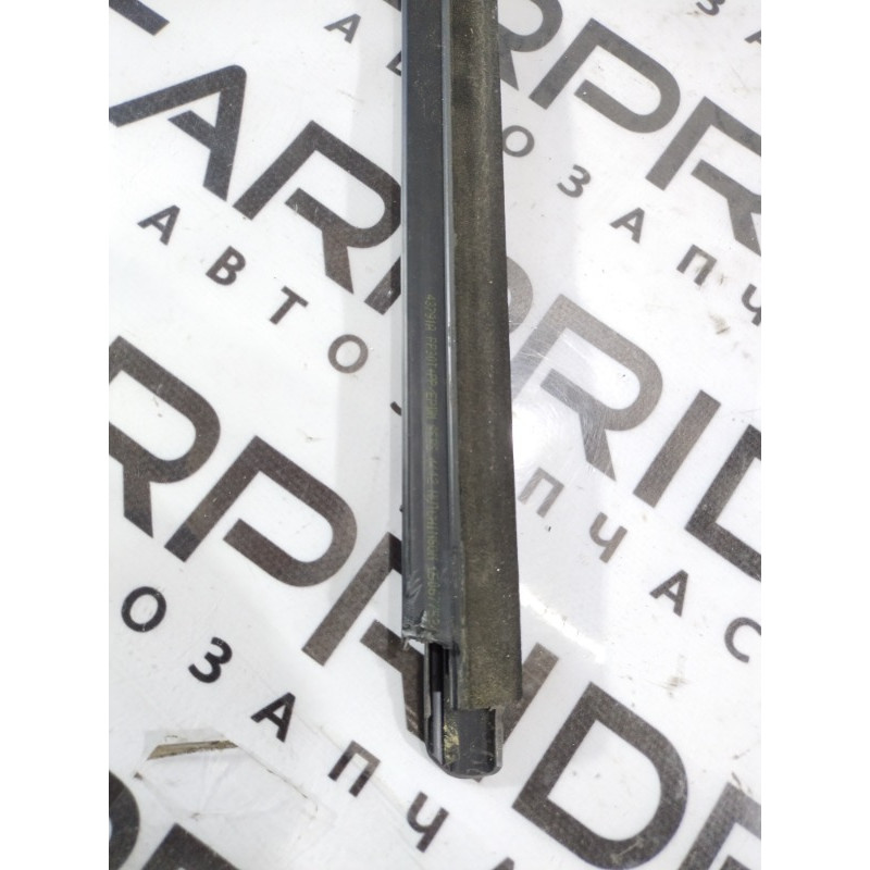 Уплотнитель проема двери (кузов и элементы) Jeep Patriot MK74 2012 2.4 5067753AE