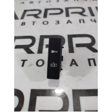 Кнопка блокировки центрального замка