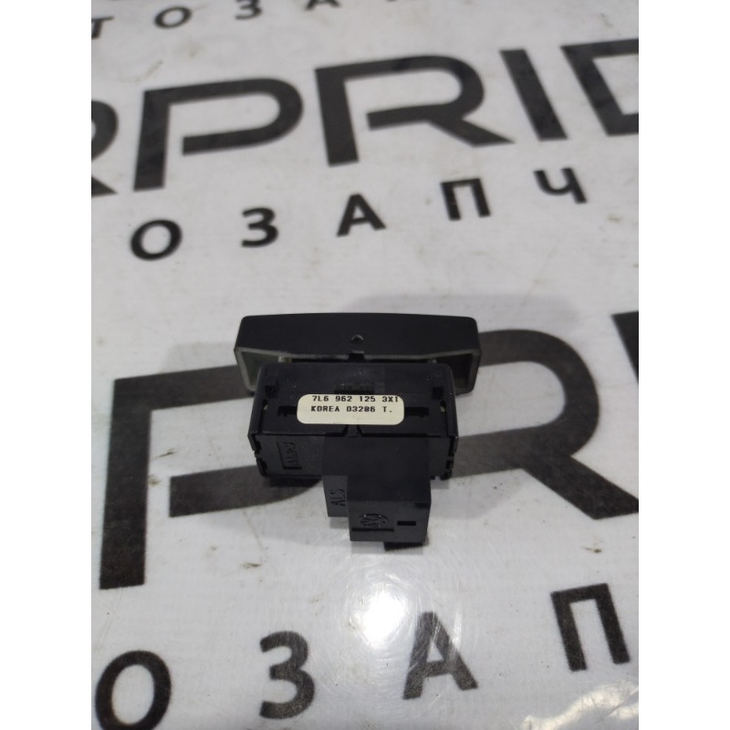 Кнопка блокировки центрального замка (электрика / кнопки) Volkswagen Touareg 7L 2004 3.2 7l6962125
