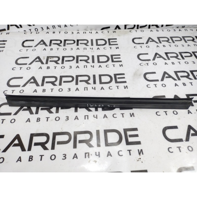 Молдинг двери внешний (кузов и элементы) Mercedes-Benz C-class W203 1.8 M111.951