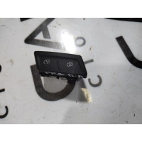 Кнопка блокировки центрального замка