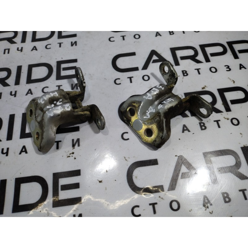 Петля двери (кузов и элементы) KIA Sorento BL 2005 2.5 CRDI 793403E000