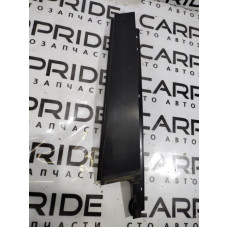 Накладка двери боковая