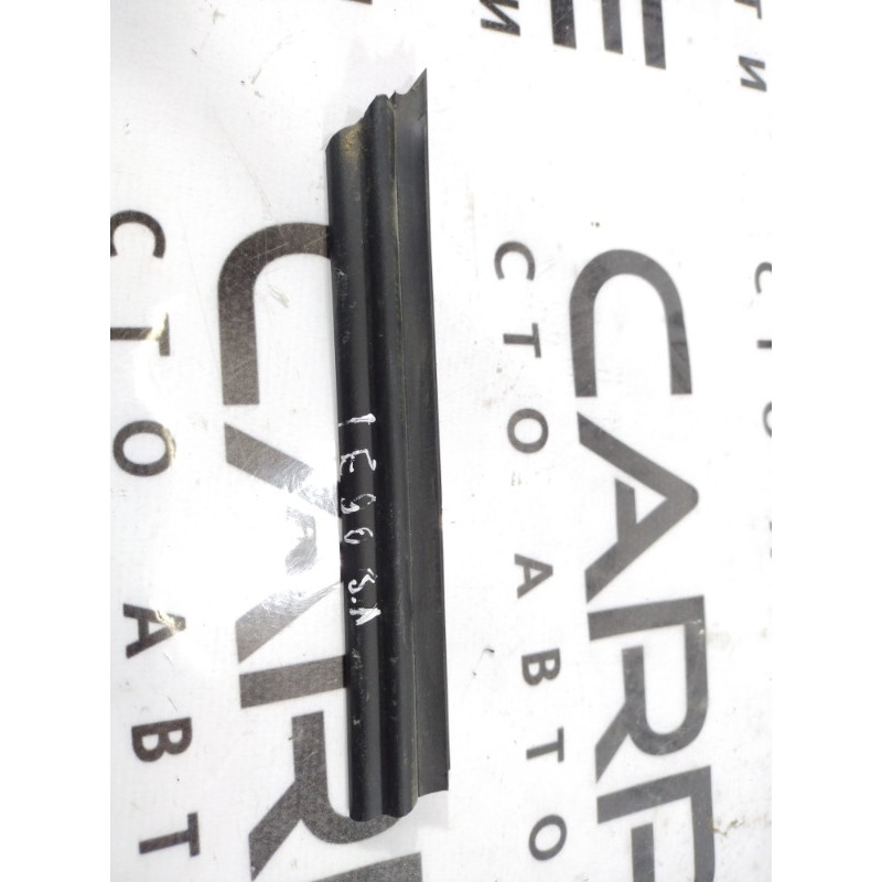 Уплотнитель проема двери (кузов и элементы) BMW 3-series E90 2006 N46B20 51357136139