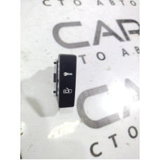 Кнопка блокировки центрального замка