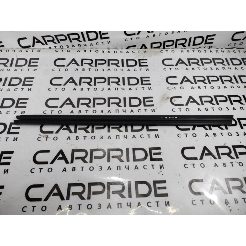 Молдинг стекла внутренний (наружные элементы кузова) BMW 5-series F10 2011 N63B44 51337182278