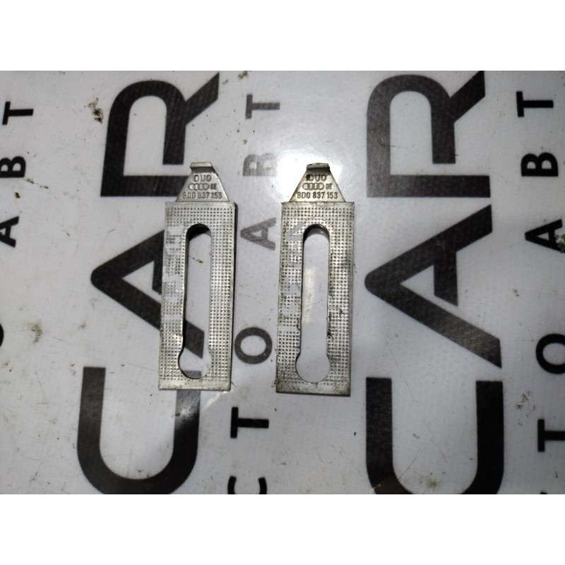 Кронштейн стекла (кузов и элементы) AUDI A6 C5 2001 2.5 AKE 8d0837153