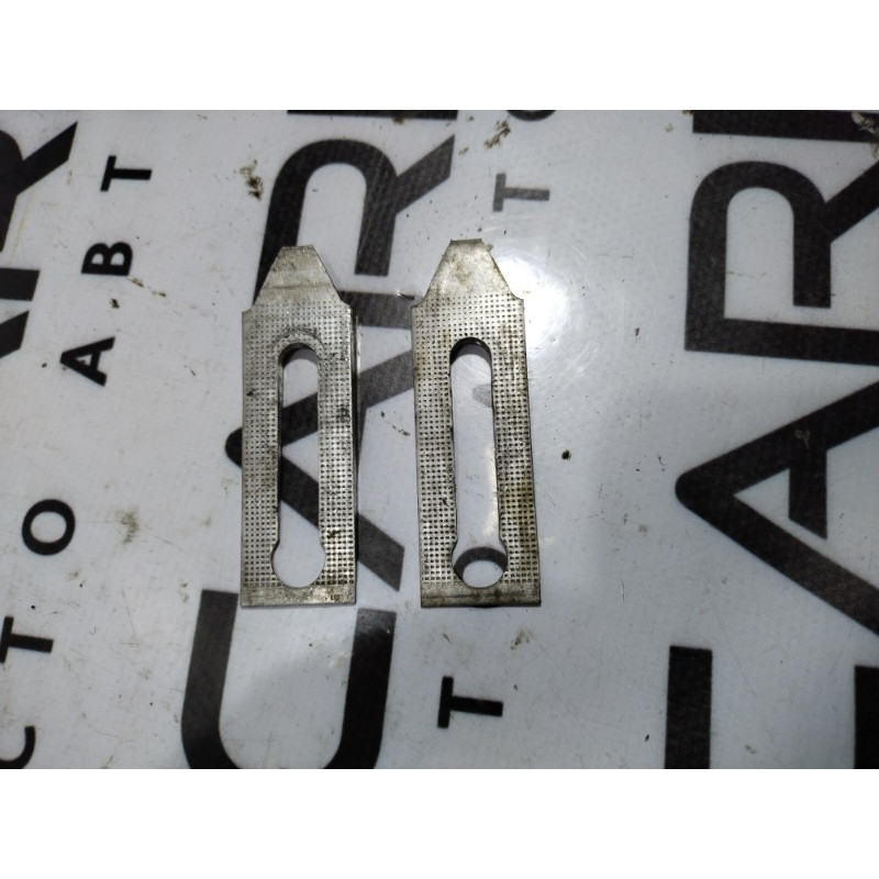 Кронштейн стекла (кузов и элементы) AUDI A6 C5 2001 2.5 AKE 8d0837153