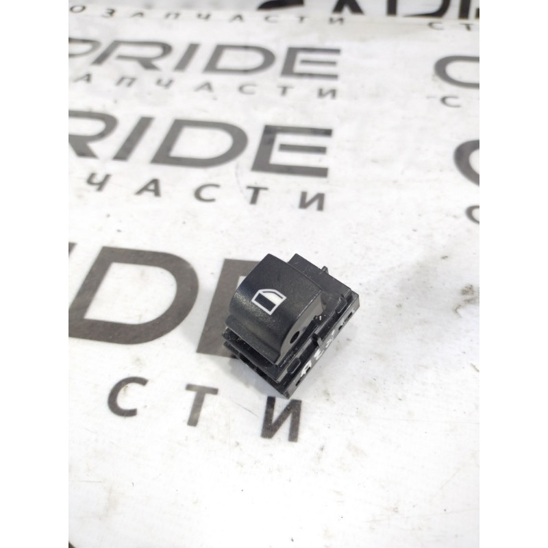 Кнопка склопідйомника (електрика / кнопки) BMW 3-series F30 2013 N20B20 61319208107