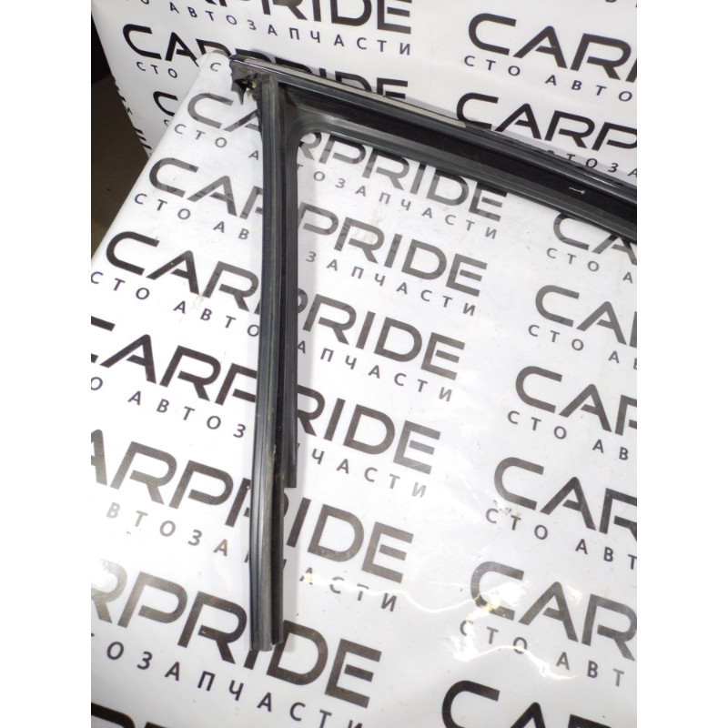 Уплотнитель проема двери (кузов и элементы) Dodge Dart PF 2014 2.4 68082792AF