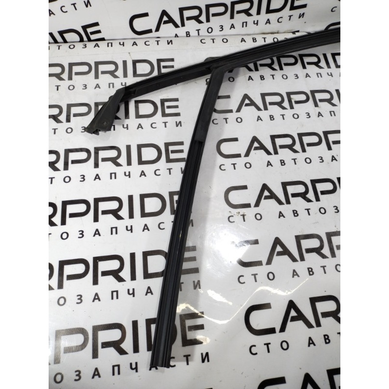Уплотнитель проема двери (кузов и элементы) Dodge Dart PF 2014 2.4 68082792AF