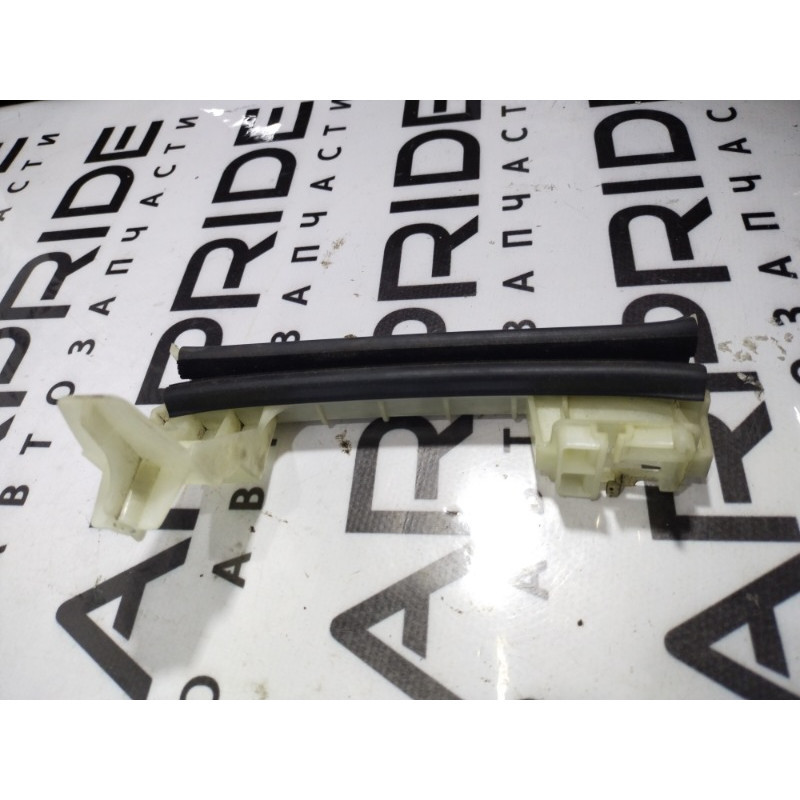 Направляющая стекла двери (кузов и элементы) Dodge Dart PF 2014 2.4