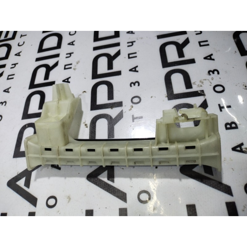 Направляющая стекла двери (кузов и элементы) Dodge Dart PF 2014 2.4