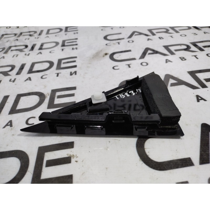 Молдинг двери (уголок) внешний (наружные элементы кузова) Volkswagen Passat B8 2016 1.8 561839904