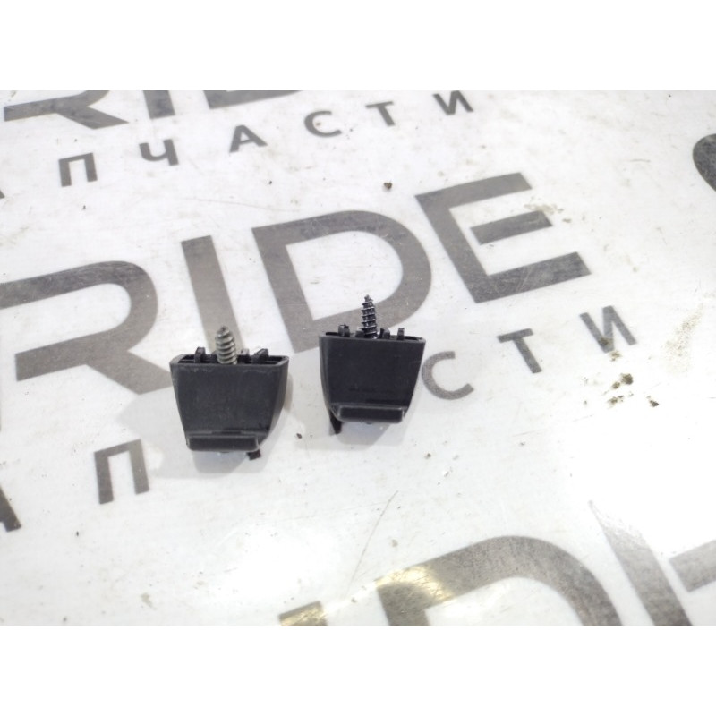 Молдинг стекла внутренний (наружные элементы кузова) BMW 5-series F10 2011 N63B44 51357182038