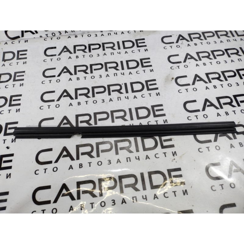 Молдинг стекла внутренний (наружные элементы кузова) Jeep Compass MK49 2014 2.4 5074659AD