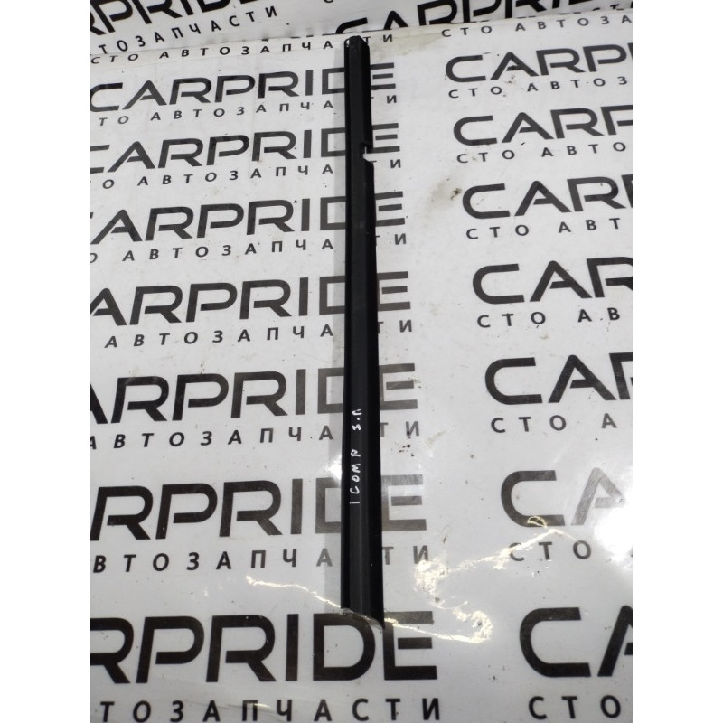 Молдинг стекла внутренний (наружные элементы кузова) Jeep Compass MK49 2014 2.4 5074659AD