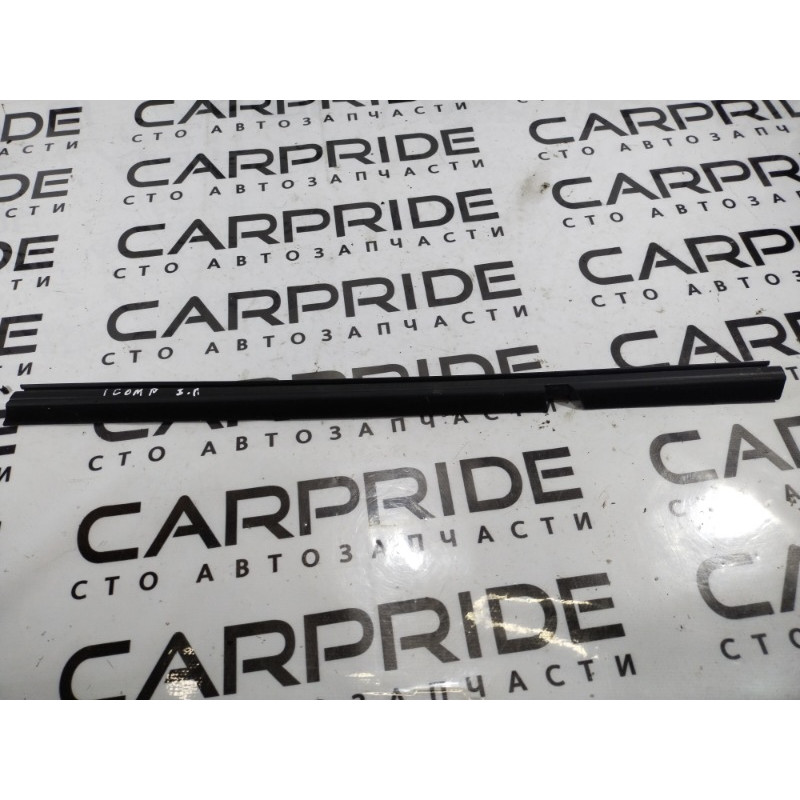 Молдинг стекла внутренний (наружные элементы кузова) Jeep Compass MK49 2014 2.4 5074659AD
