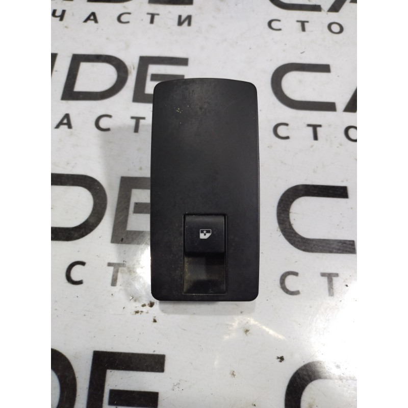 Кнопка стеклоподъемника (электрика / кнопки) Opel Insignia A 2009 2.0 DTH 13301884