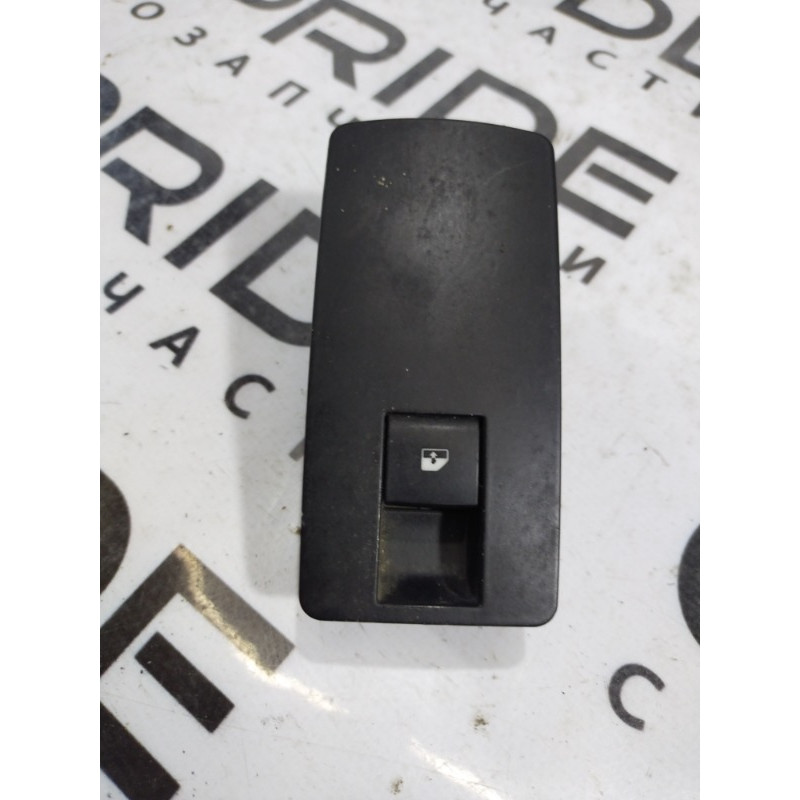 Кнопка стеклоподъемника (электрика / кнопки) Opel Insignia A 2009 2.0 DTH 13301884