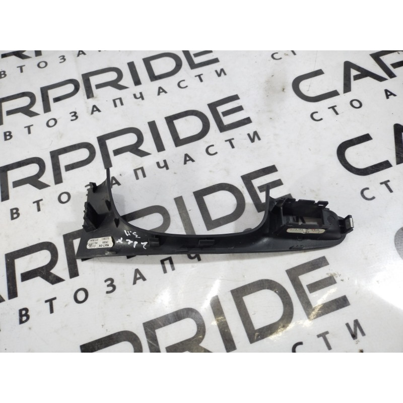 Декоративная накладка карты двери (салон) Volkswagen Jetta MK6 2011 2.5 5c6867256