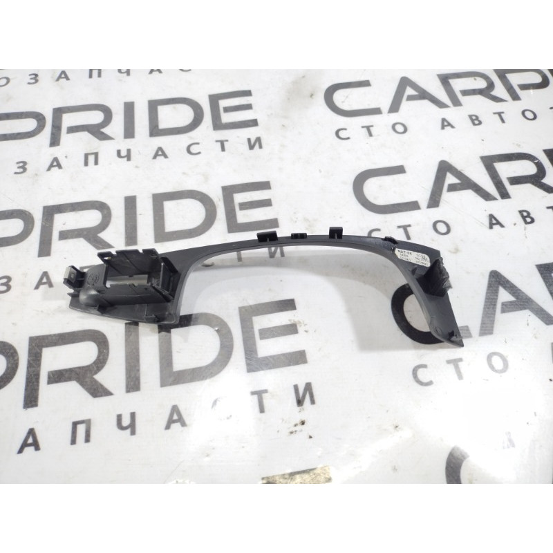 Декоративная накладка карты двери (салон) Volkswagen Jetta MK6 2011 2.5 5c6867256