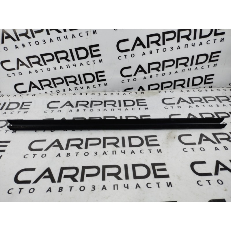 Молдинг стекла внутренний (наружные элементы кузова) Jeep Cherokee KL 2014 2.4 68103096AB
