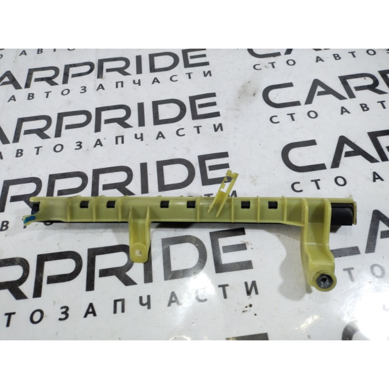 Направляющая стекла двери (кузов и элементы) Jeep Cherokee KL 2014 2.4 68227426AA