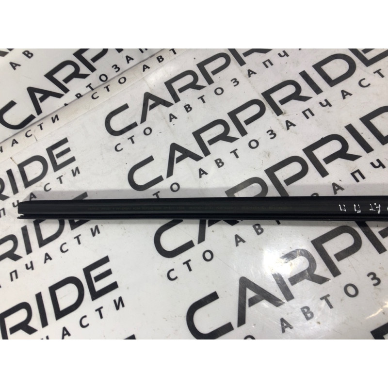 Молдинг стекла внутренний (наружные элементы кузова) Jeep Patriot MK74 2012 2.4 5067762AB